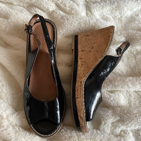 Old Navy Patent Leather Wedges - Picture 1 of 1